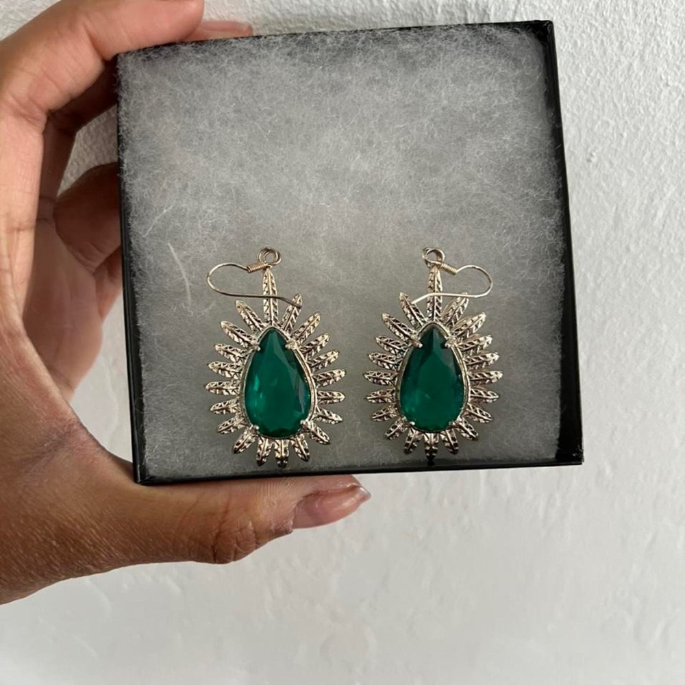 Emerald earrings